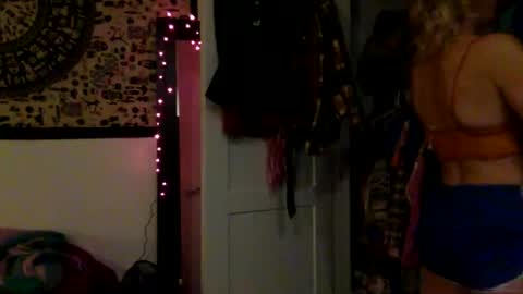 tinyandtatted420 online show from 11-03-25, 01:19