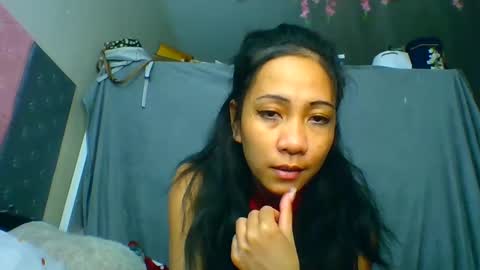 Snapshot of tinyasian911718 chatting on 12-23-24, 03:12 Tinyasian911718 sweetinyasian instagram online show from 12-23-24, 03:12