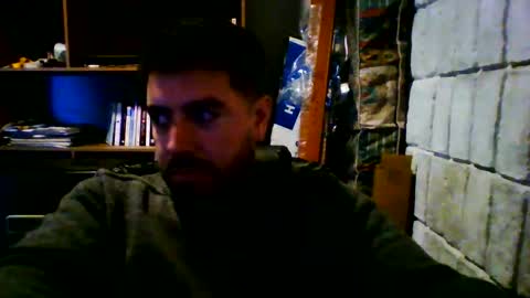 Snapshot of tinycock9393 chatting on 05-24-26, 05:34 Benja online show from 05-24-26, 05:34