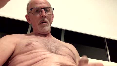 Tiny Jack online show from 02-06-25, 10:37