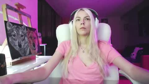 stage Kylie Sinner  brand CLITBAIT online show from 10-17-25, 06:38