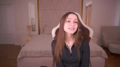 tinynataliee online show from 02-12-26, 08:09