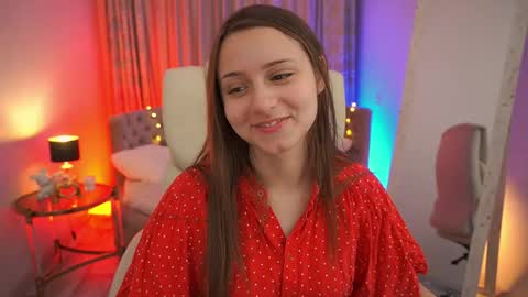 Snapshot of tinynataliee chatting on 05-04-26, 06:31 tinynataliee online show from 05-04-26, 06:31