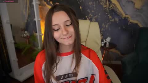 Snapshot of tinynataliee chatting on 05-12-26, 08:28 tinynataliee online show from 05-12-26, 08:28