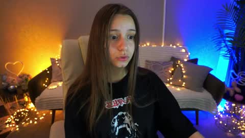 Snapshot of tinynataliee chatting on 05-17-26, 08:27 tinynataliee online show from 05-17-26, 08:27