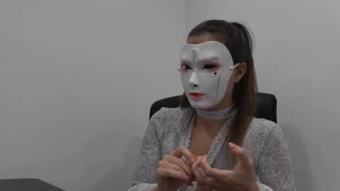 Snapshot of tipsytinkerbell chatting on 12-01-25, 11:10 Tinks online show from 12-01-25, 11:10