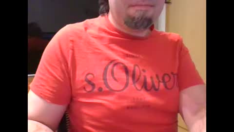 Snapshot of tirolerboy27 chatting on 02-05-25, 08:21 Tirolerboy27 online show from 02-05-25, 08:21