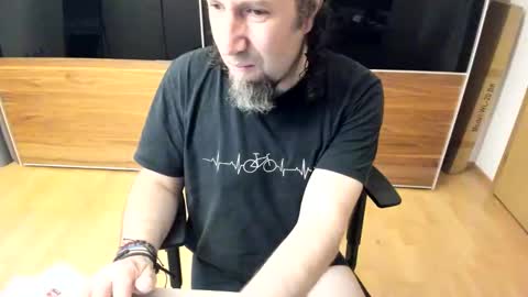 Snapshot of tirolerboy27 chatting on 05-21-26, 08:16 Tirolerboy27 online show from 05-21-26, 08:16