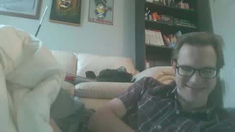 Snapshot of titlovercums chatting on 12-17-25, 01:50 titlovercums online show from 12-17-25, 01:50