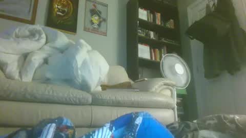 Snapshot of titlovercums chatting on 05-18-26, 09:26 titlovercums online show from 05-18-26, 09:26