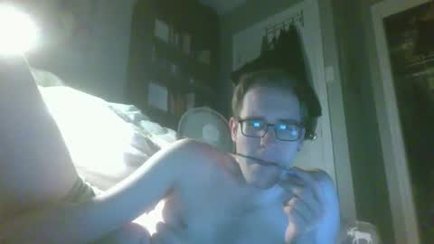 Snapshot of titlovercums chatting on 05-19-26, 03:13 titlovercums online show from 05-19-26, 03:13