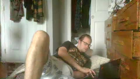 Snapshot of titlovercums chatting on 06-26-26, 11:03 titlovercums online show from 06-26-26, 11:03
