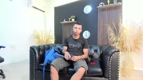 Snapshot of titobell10 chatting on 05-11-26, 11:16 titobell10 online show from 05-11-26, 11:16