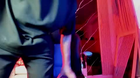Snapshot of titobell10 chatting on 05-20-26, 11:05 titobell10 online show from 05-20-26, 11:05