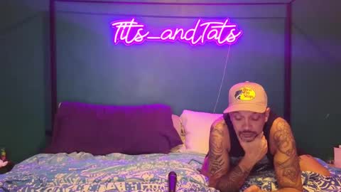 Snapshot of tits_andtats chatting on 09-17-25, 04:36 Lolo and Erik online show from 09-17-25, 04:36