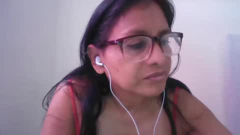 Snapshot of titssmall123 chatting on 01-30-25, 02:25 Ester online show from 01-30-25, 02:25