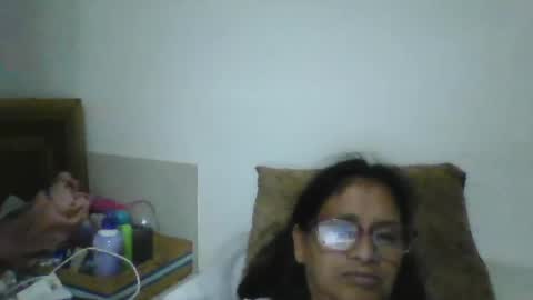 Snapshot of titssmall123 chatting on 11-19-25, 02:33 Ester online show from 11-19-25, 02:33