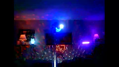 Snapshot of tkthedj chatting on 10-23-25, 12:43 TK online show from 10-23-25, 12:43