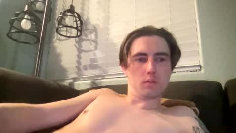 Snapshot of tlayne410 chatting on 10-26-25, 08:09 tlayne410 online show from 10-26-25, 08:09