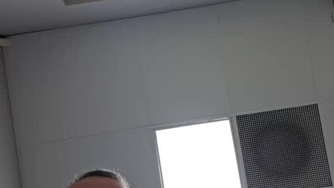 Vols online show from 02-20-25, 11:53