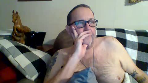 Vols online show from 02-25-25, 01:30