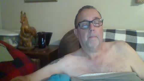 Vols online show from 11-24-25, 03:06