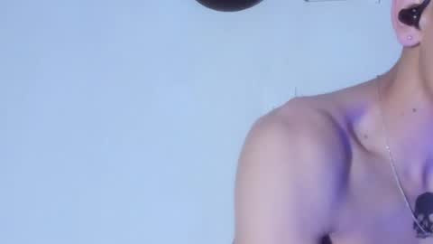 Snapshot of tobiassmith69 chatting on 06-24-26, 07:18 Tobias Smith online show from 06-24-26, 07:18