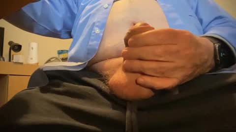 Snapshot of togbear chatting on 01-02-25, 08:46 Togbear online show from 01-02-25, 08:46