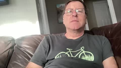 Snapshot of toggaman chatting on 02-06-25, 10:00 Joshua1983 online show from 02-06-25, 10:00