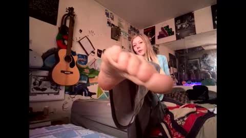 tohottohandletocoldtohold online show from 02-24-26, 04:49