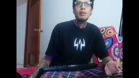 Snapshot of toji_zenin_ chatting on 06-29-26, 10:43 toji_zenin_ online show from 06-29-26, 10:43