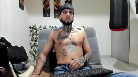 Snapshot of tokio_master chatting on 10-24-25, 04:20 Tokyo Master online show from 10-24-25, 04:20