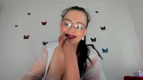 Karla Love online show from 01-24-25, 01:03