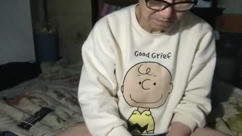 small man online show from 04-26-26, 11:46