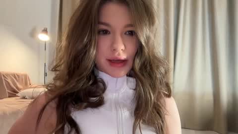 Alice  Alice -   online show from 04-03-26, 02:37