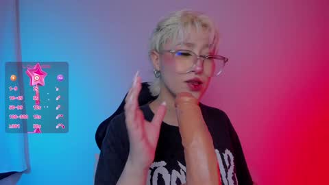  Halsey  Sofii  online show from 12-04-24, 07:34