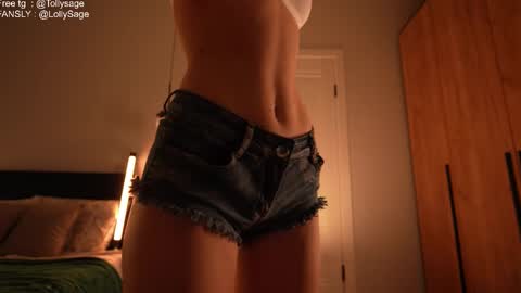 Snapshot of tollysage chatting on 09-27-25, 03:22 Sage. TG channel online show from 09-27-25, 03:22