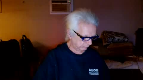 Snapshot of tom112292014 chatting on 01-05-25, 11:55 tom112292014 online show from 01-05-25, 11:55