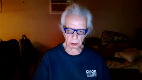 Snapshot of tom112292014 chatting on 01-06-25, 02:58 tom112292014 online show from 01-06-25, 02:58