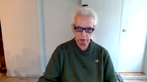 Snapshot of tom112292014 chatting on 01-11-25, 05:07 tom112292014 online show from 01-11-25, 05:07