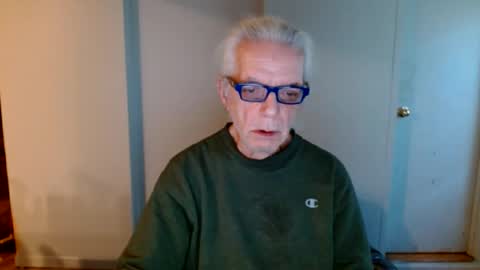 Snapshot of tom112292014 chatting on 01-15-25, 12:47 tom112292014 online show from 01-15-25, 12:47