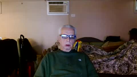 Snapshot of tom112292014 chatting on 01-16-25, 03:56 tom112292014 online show from 01-16-25, 03:56