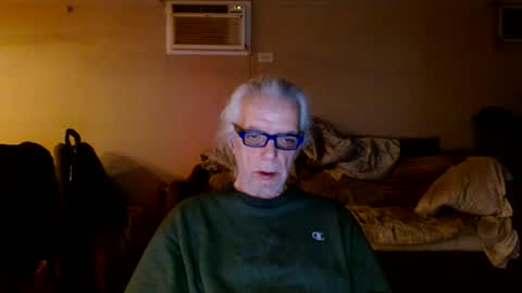 Snapshot of tom112292014 chatting on 01-21-25, 02:11 tom112292014 online show from 01-21-25, 02:11