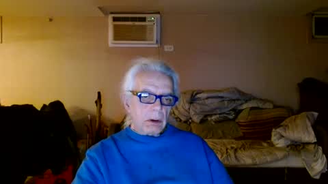 Snapshot of tom112292014 chatting on 01-28-25, 04:50 tom112292014 online show from 01-28-25, 04:50