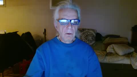 Snapshot of tom112292014 chatting on 02-14-25, 12:14 tom112292014 online show from 02-14-25, 12:14