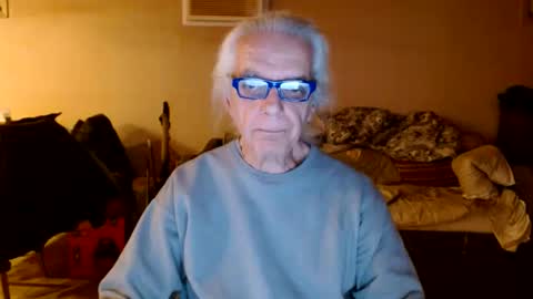 Snapshot of tom112292014 chatting on 02-19-25, 05:05 tom112292014 online show from 02-19-25, 05:05