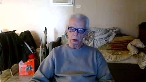 Snapshot of tom112292014 chatting on 02-23-25, 04:02 tom112292014 online show from 02-23-25, 04:02