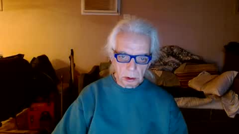 Snapshot of tom112292014 chatting on 03-03-25, 04:03 tom112292014 online show from 03-03-25, 04:03