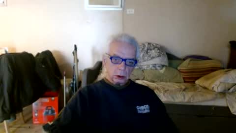 Snapshot of tom112292014 chatting on 03-09-25, 04:22 tom112292014 online show from 03-09-25, 04:22