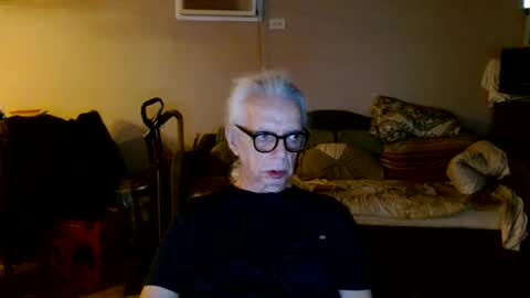 Snapshot of tom112292014 chatting on 09-12-25, 11:21 tom112292014 online show from 09-12-25, 11:21